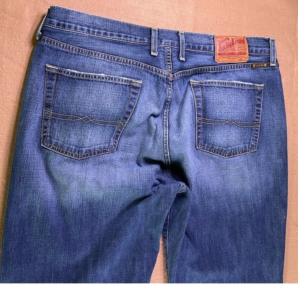 Lucky Brand Dungarees Mens 38 Bootleg Jeans Blue Stretch Denim Long Inseam
